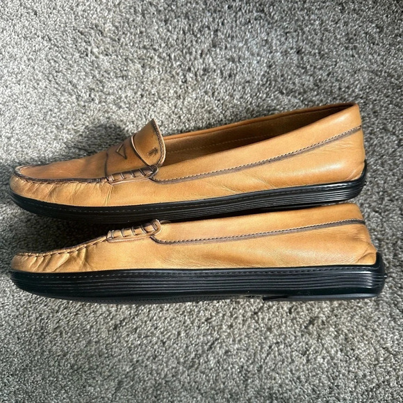 Tod’s Leather Slip On Loafers. Size 42 (12). - Picture 4 of 8